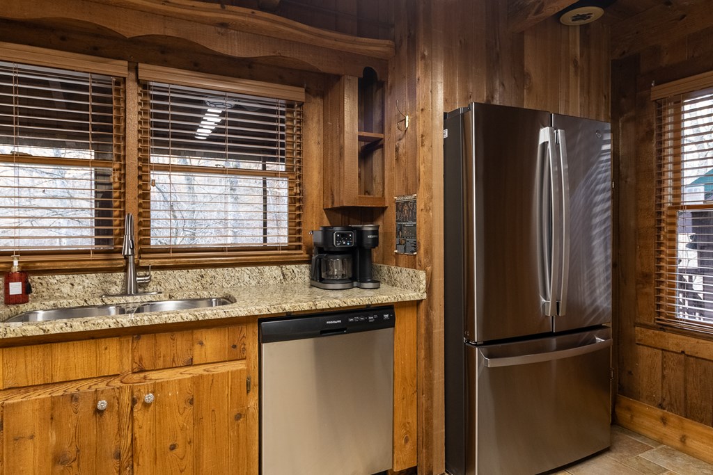 131 Ralph Hickey Road Chatsworth, GA 30705 - Photo 5 of 46