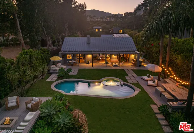$8,250,000 | 28036 Sea Ln Drive, Malibu, CA 90265