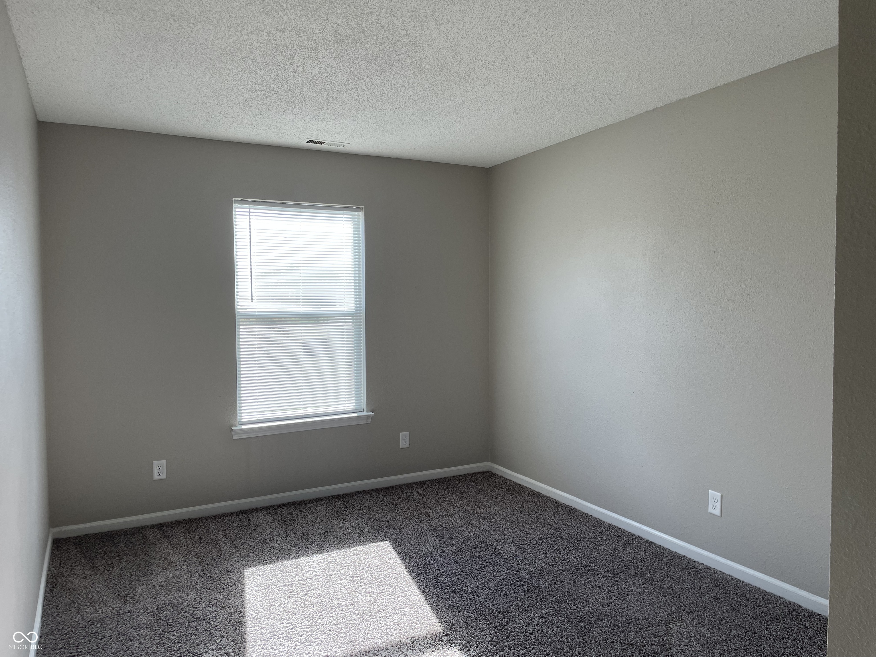 7530 Redcliff Road Indianapolis, IN 46256 - Photo 11 of 27 Gallery Image 11