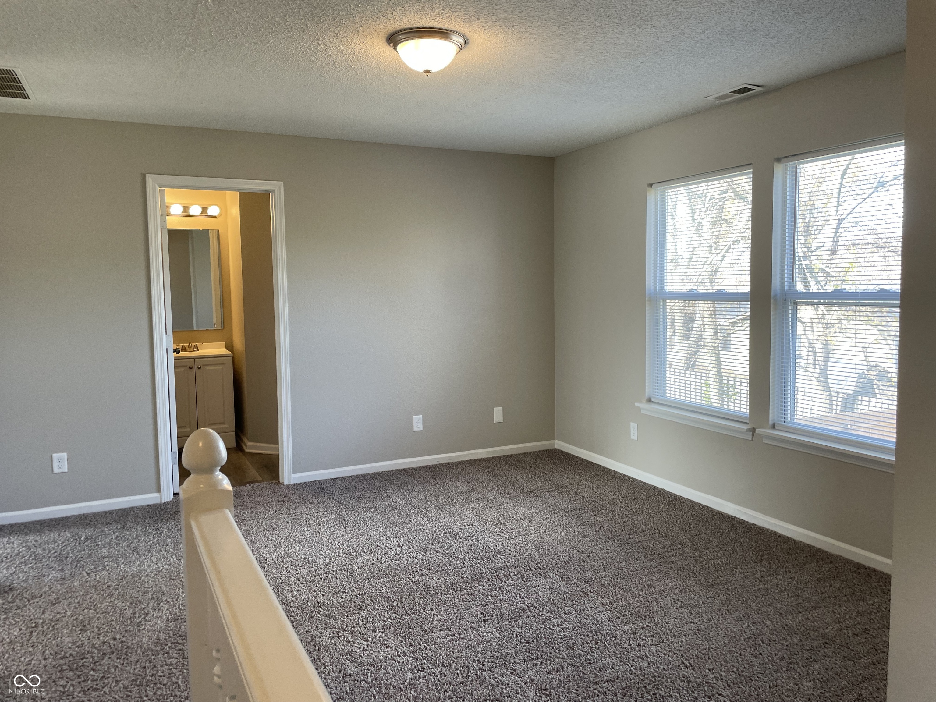 7530 Redcliff Road Indianapolis, IN 46256 - Photo 10 of 27 Gallery Image 10