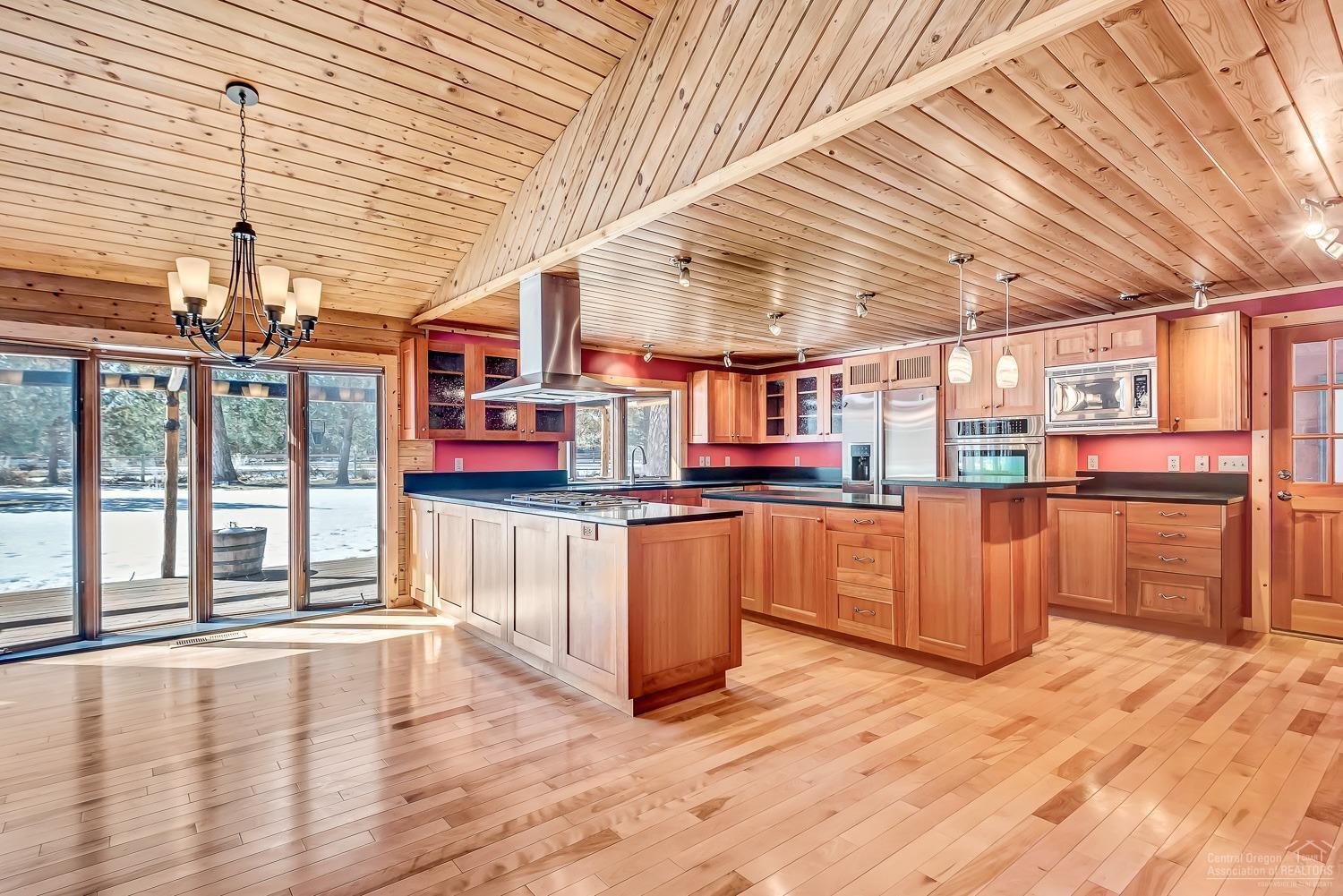 15676 Trapper Point Road Sisters, OR 97759 - Photo 6 of 25 Additional Photo