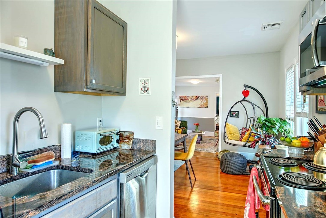 220 Carpenter Street, Unit 2 Providence, RI 02903 - Photo 7 of 24