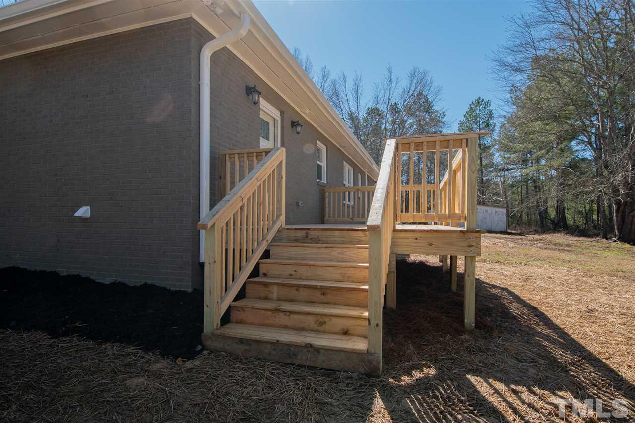 4703 Mebane Oaks Road Mebane, NC 27302 - Photo 23 of 30 Back Deck