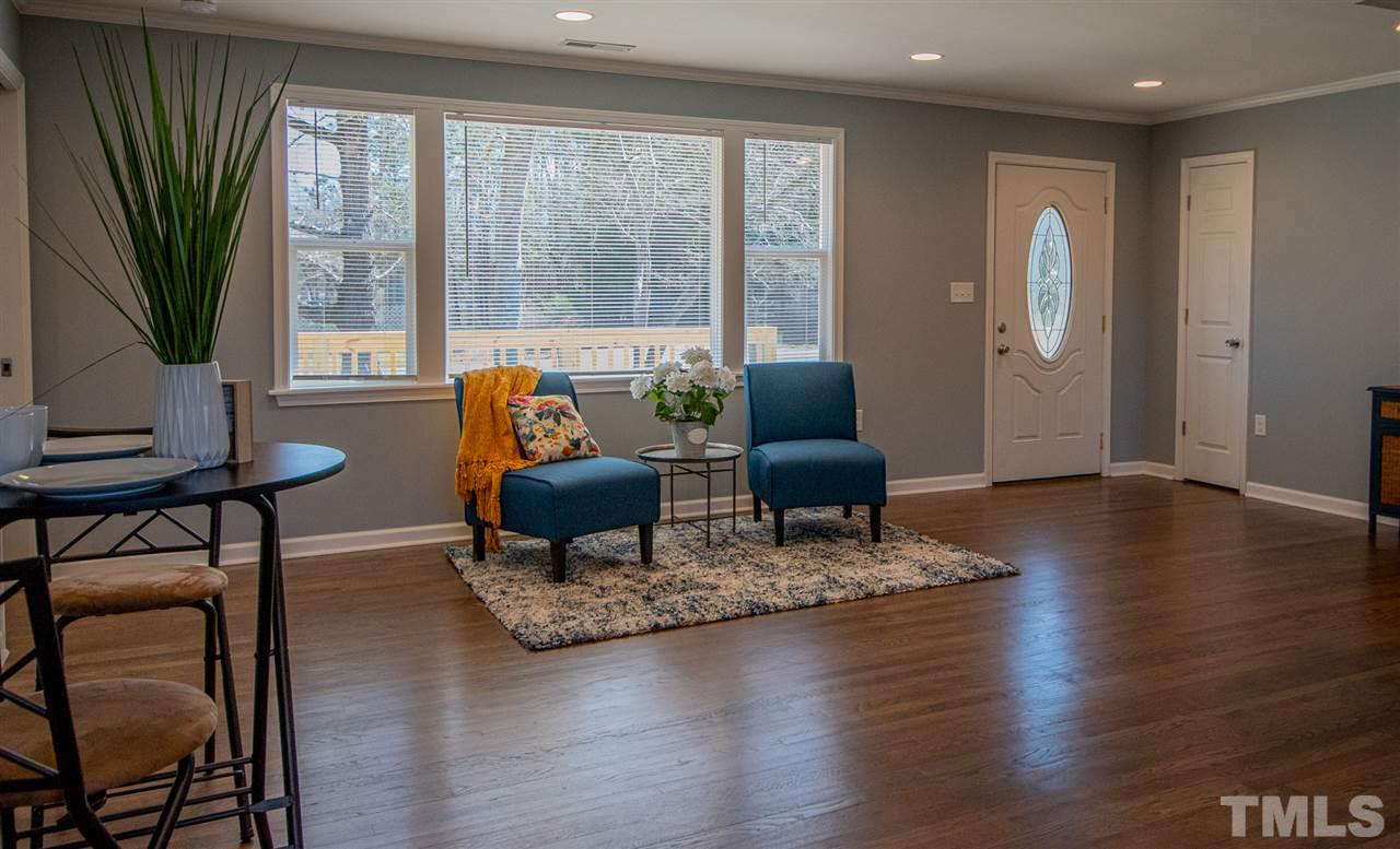 4703 Mebane Oaks Road Mebane, NC 27302 - Photo 4 of 30 Living Room