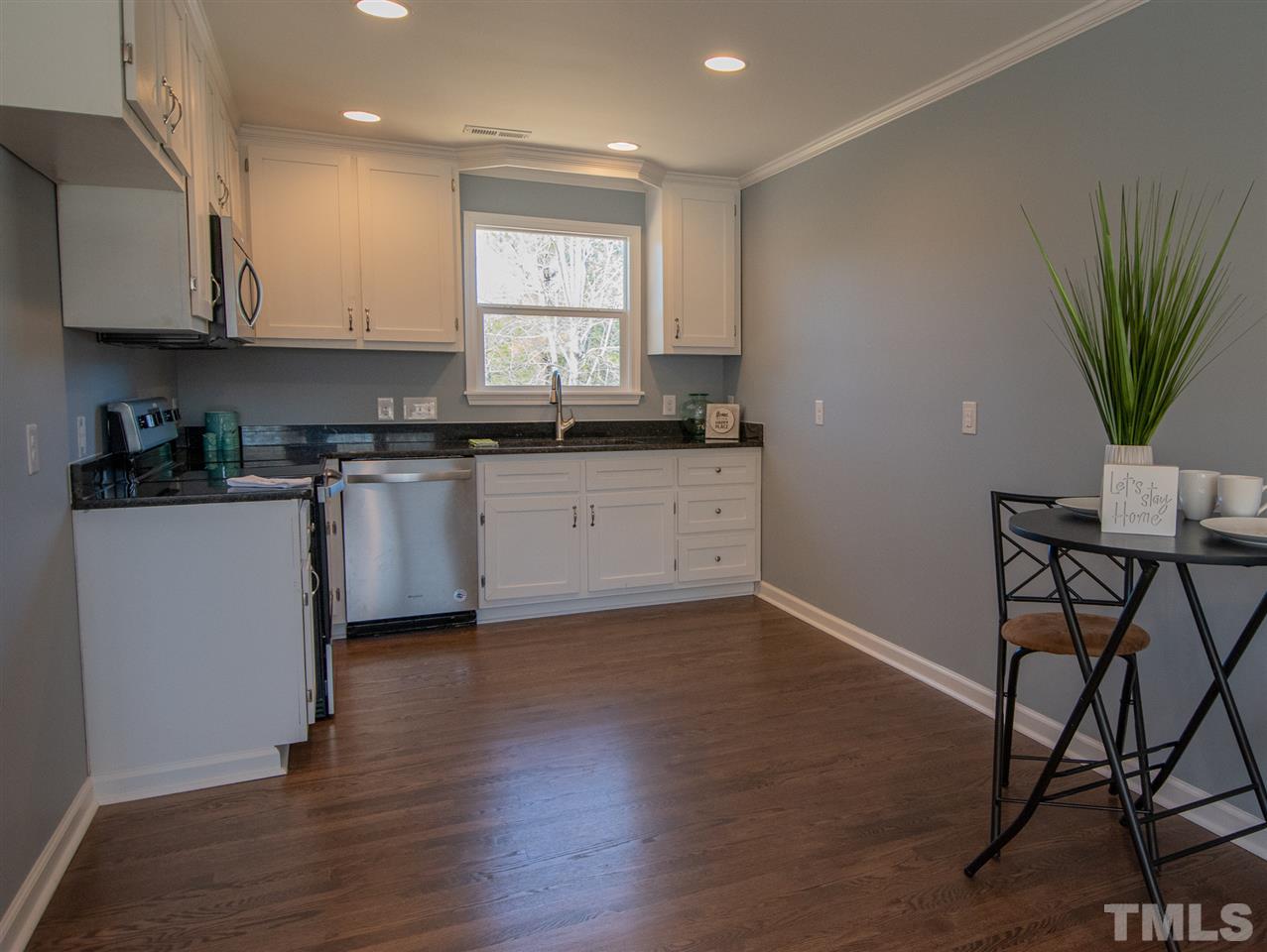 4703 Mebane Oaks Road Mebane, NC 27302 - Photo 5 of 30 Eat In Kitchen
