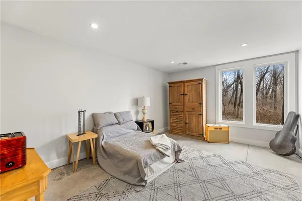 $1,499,000 | 16371 Lake Point Drive, Bonner Springs, KS 66012