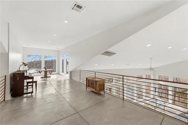 $1,499,000 | 16371 Lake Point Drive, Bonner Springs, KS 66012