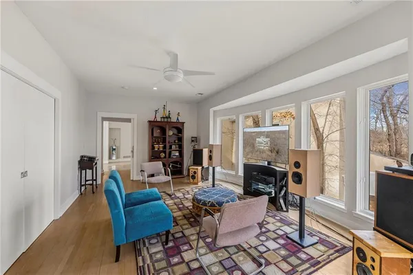 $1,499,000 | 16371 Lake Point Drive, Bonner Springs, KS 66012