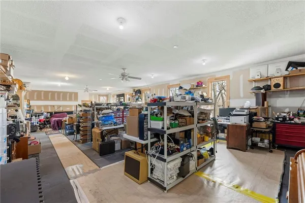 $1,499,000 | 16371 Lake Point Drive, Bonner Springs, KS 66012