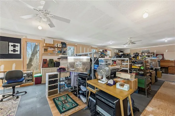$1,350,000 | 16371 Lake Point Drive, Bonner Springs, KS 66012