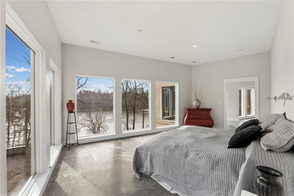 16371 Lake Point Drive Bonner Springs, KS 66012 - Photo 61 of 82