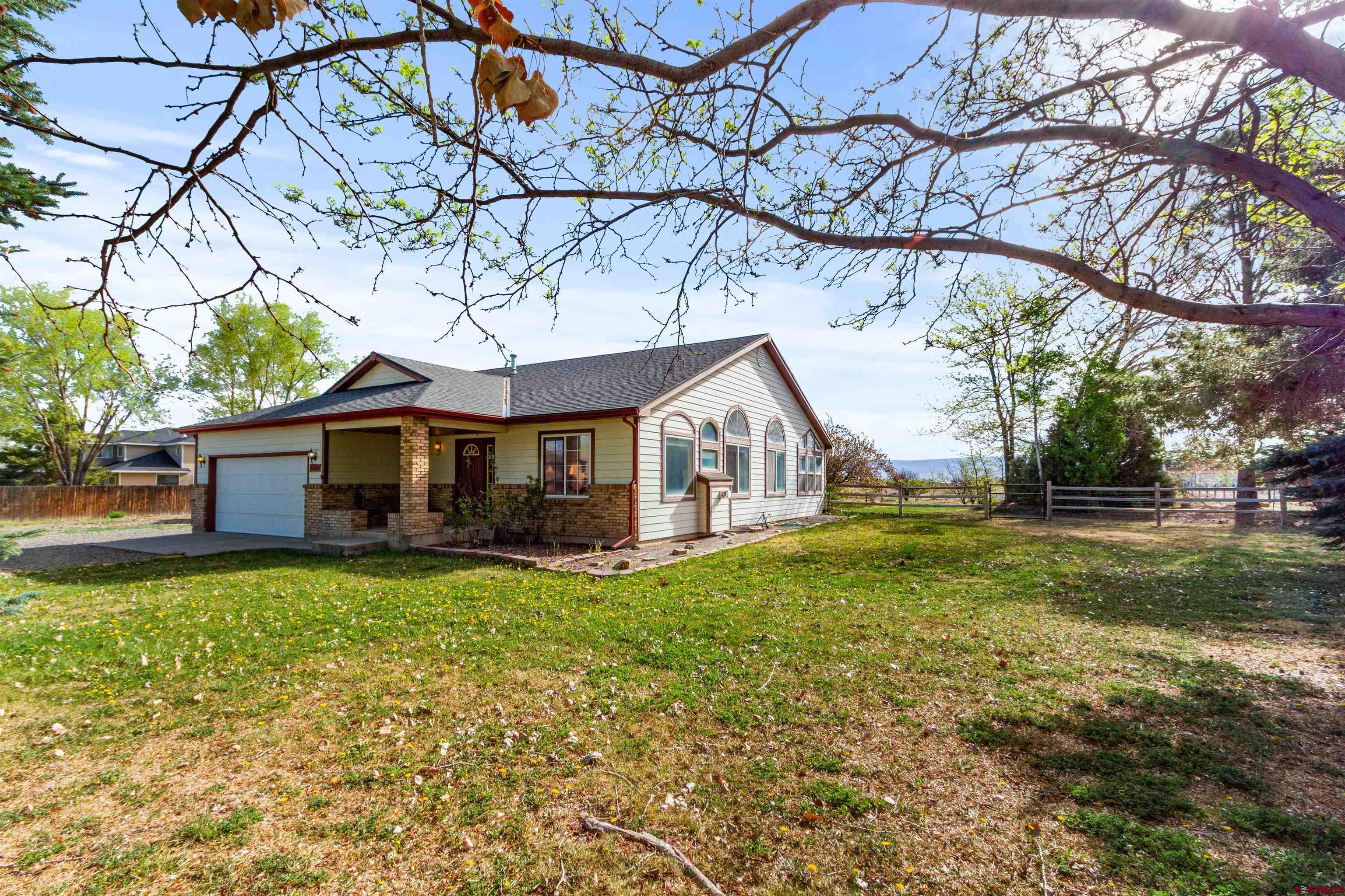 14444 6215th Road Montrose, CO 81403 - Photo 2 of 41