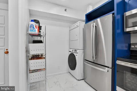 $425,000 | 1805 Crystal Drive, Unit 503S, Arlington, VA 22202
