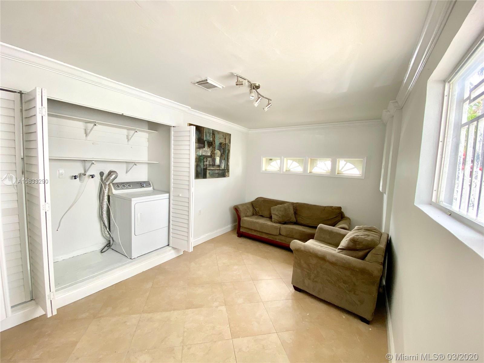 363 Northeast 211th Terrace Miami, FL 33179 - Photo 11 of 15