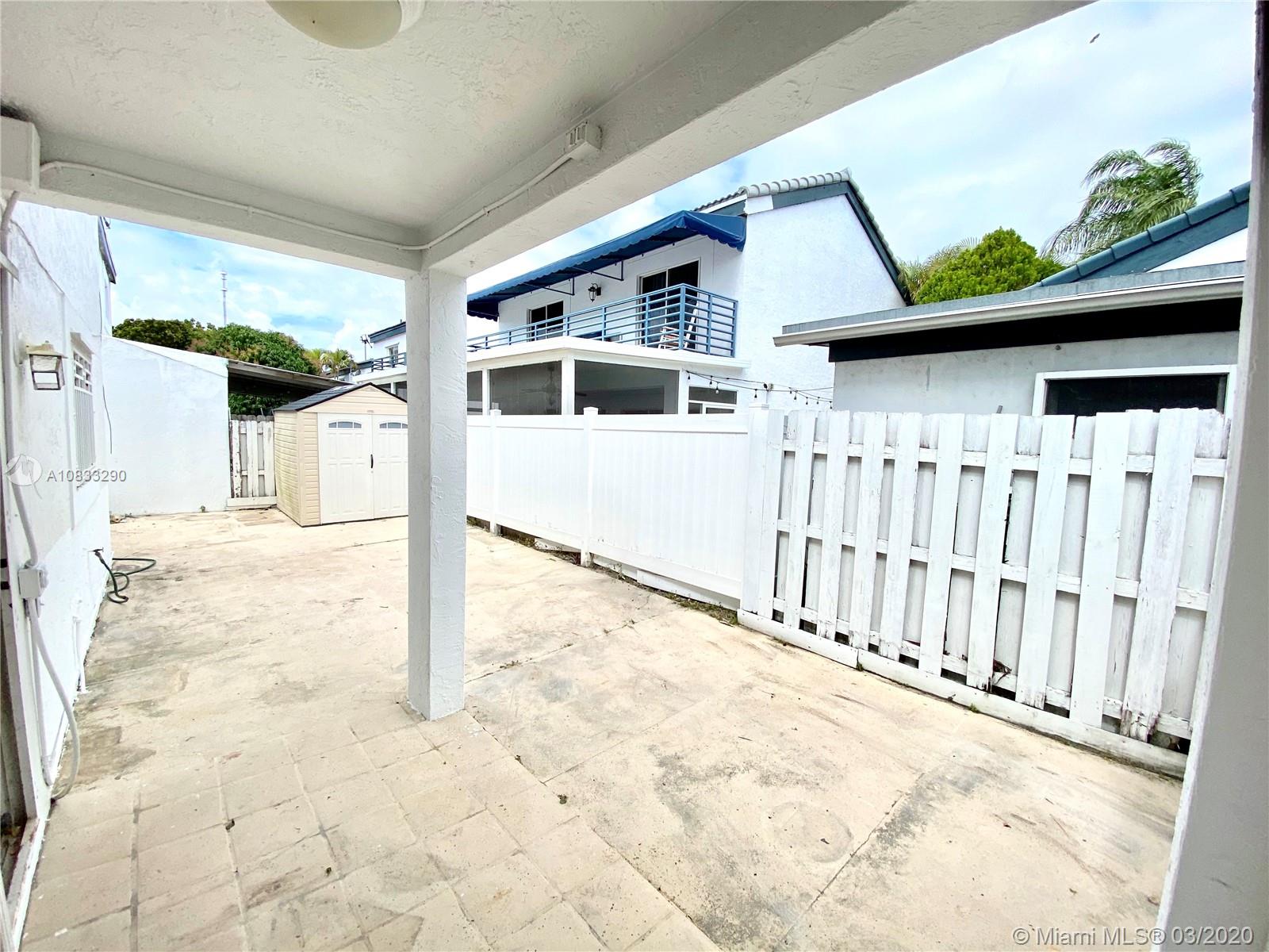 363 Northeast 211th Terrace Miami, FL 33179 - Photo 14 of 15