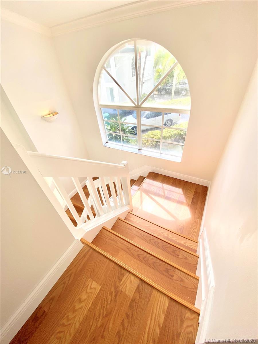 363 Northeast 211th Terrace Miami, FL 33179 - Photo 10 of 15