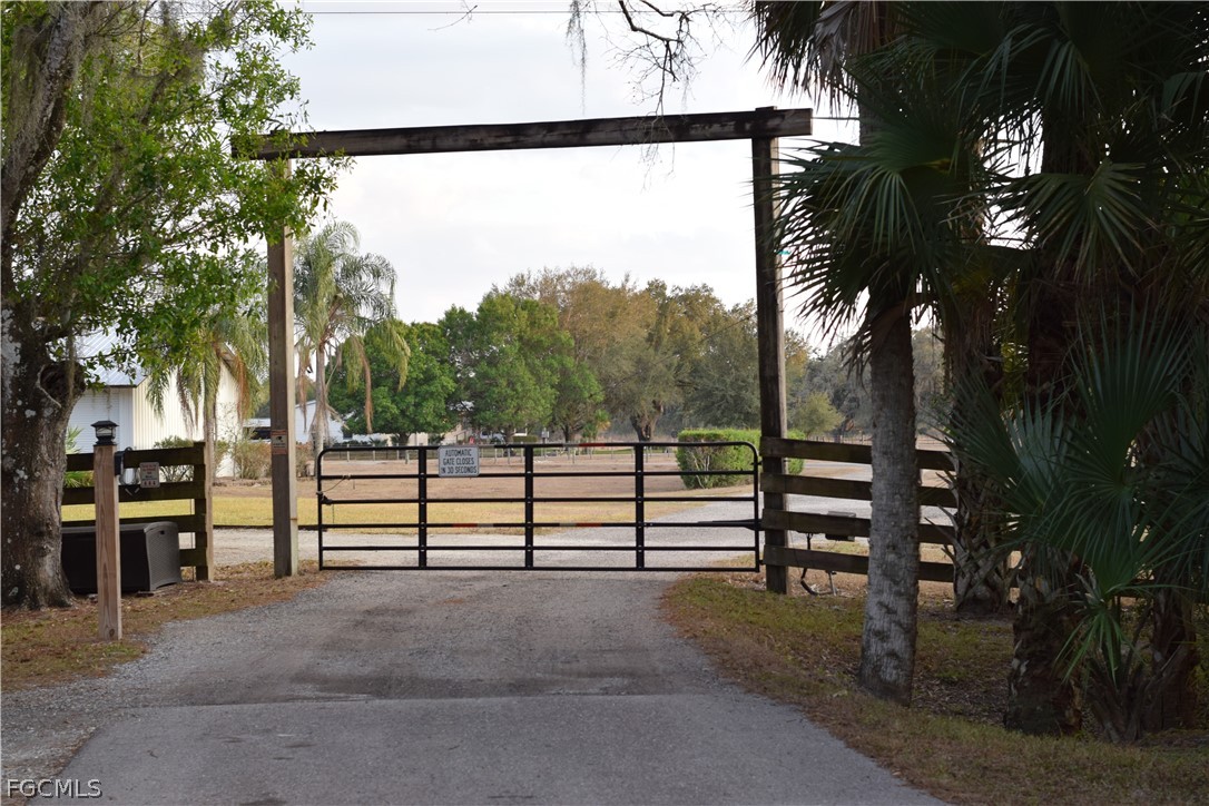 3790 Goggin Road Alva, FL 33920 - Photo 27 of 38 a view of outdoor space and yard
