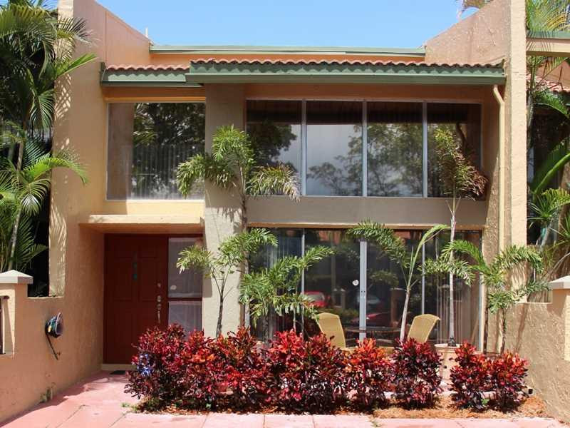 8801 Gatehouse Road, Unit 4 Plantation, FL 33324 - Photo 1 of 19 Exterior Front
