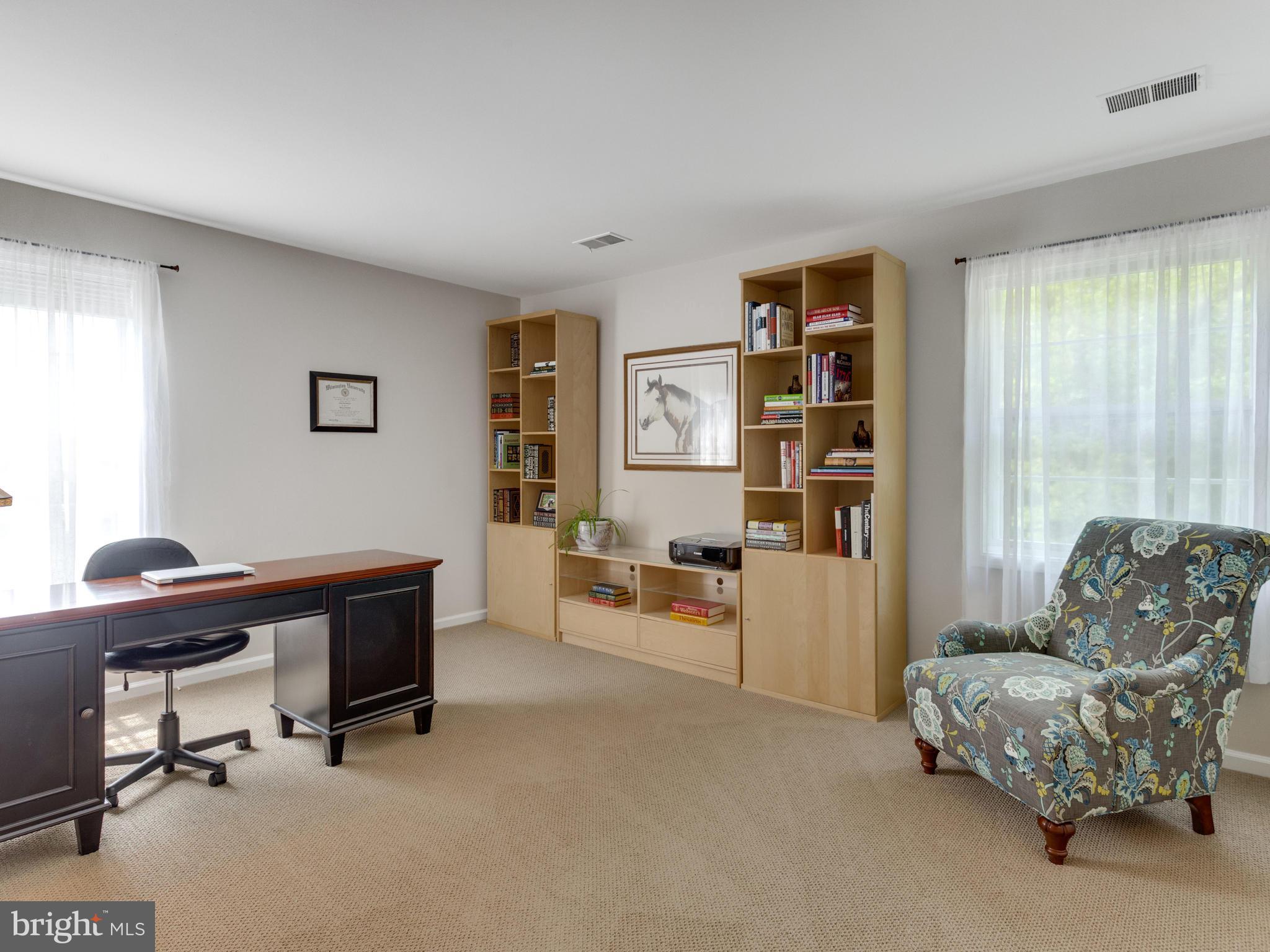 8520 Innisfree Drive Springfield, VA 22153 - Photo 19 of 30 Bedroom
