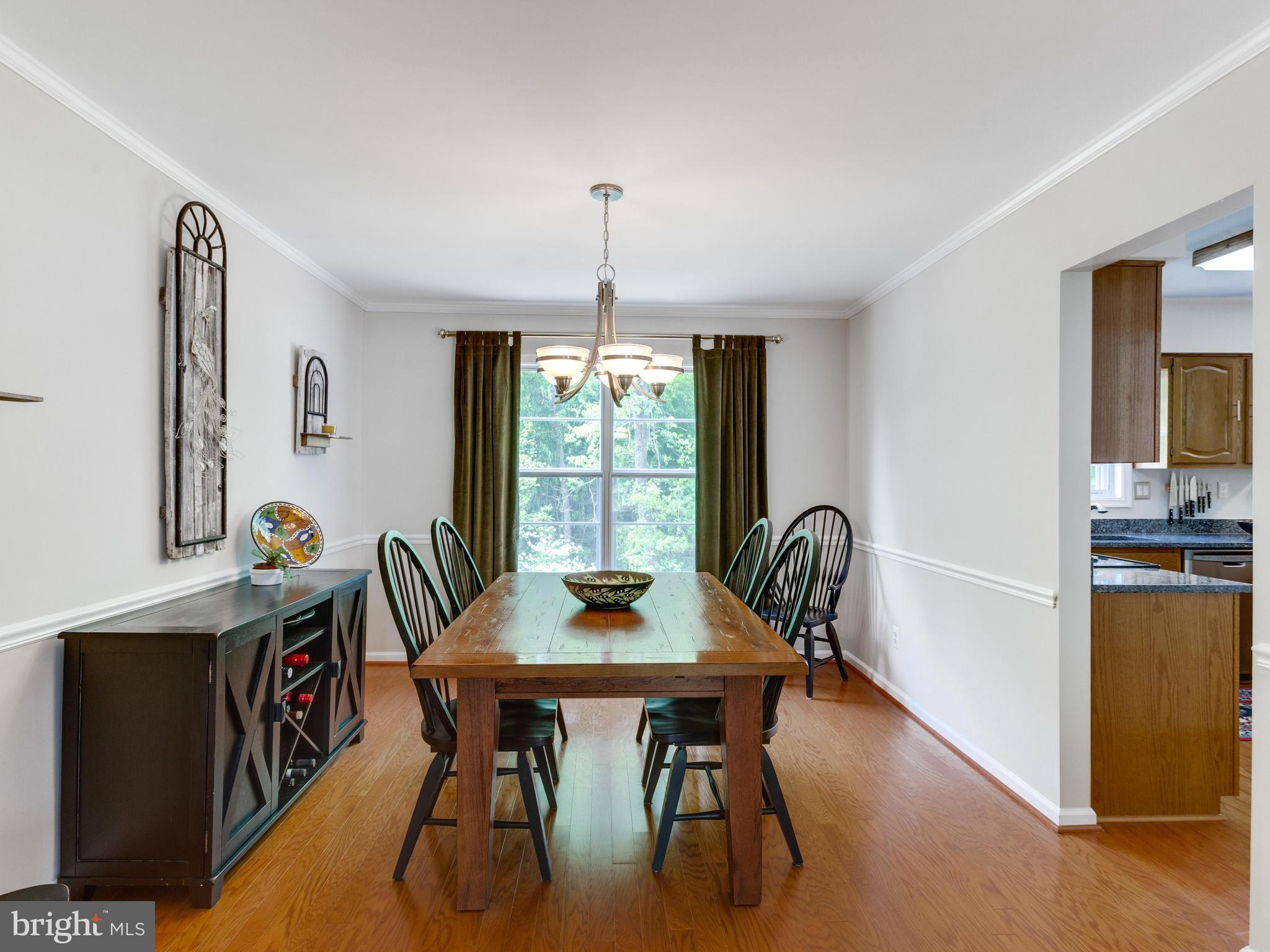 8520 Innisfree Drive Springfield, VA 22153 - Photo 8 of 30 Dining Room