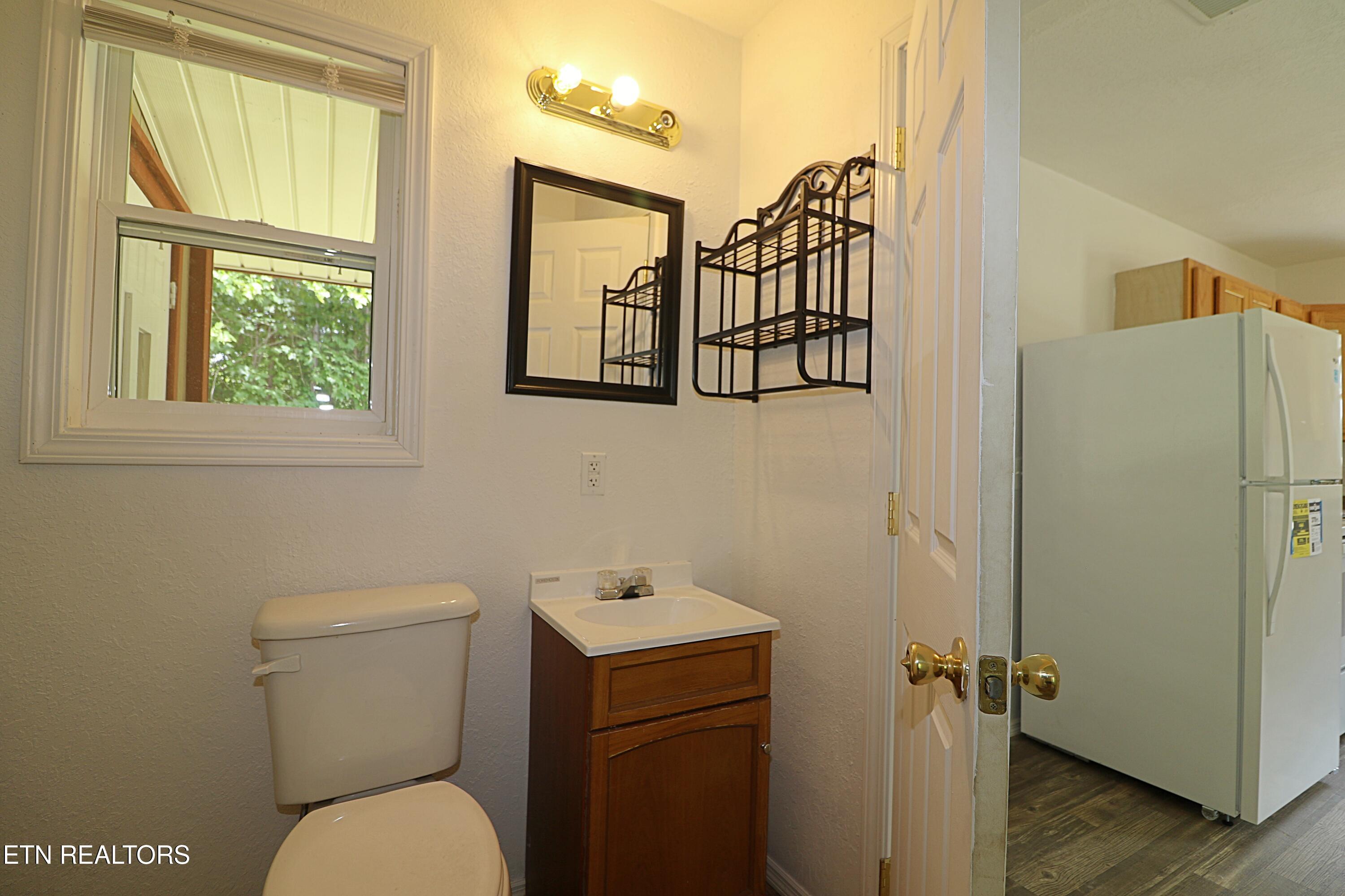 815 Abbott Road Winfield, TN 37892 - Photo 13 of 27 094A1331