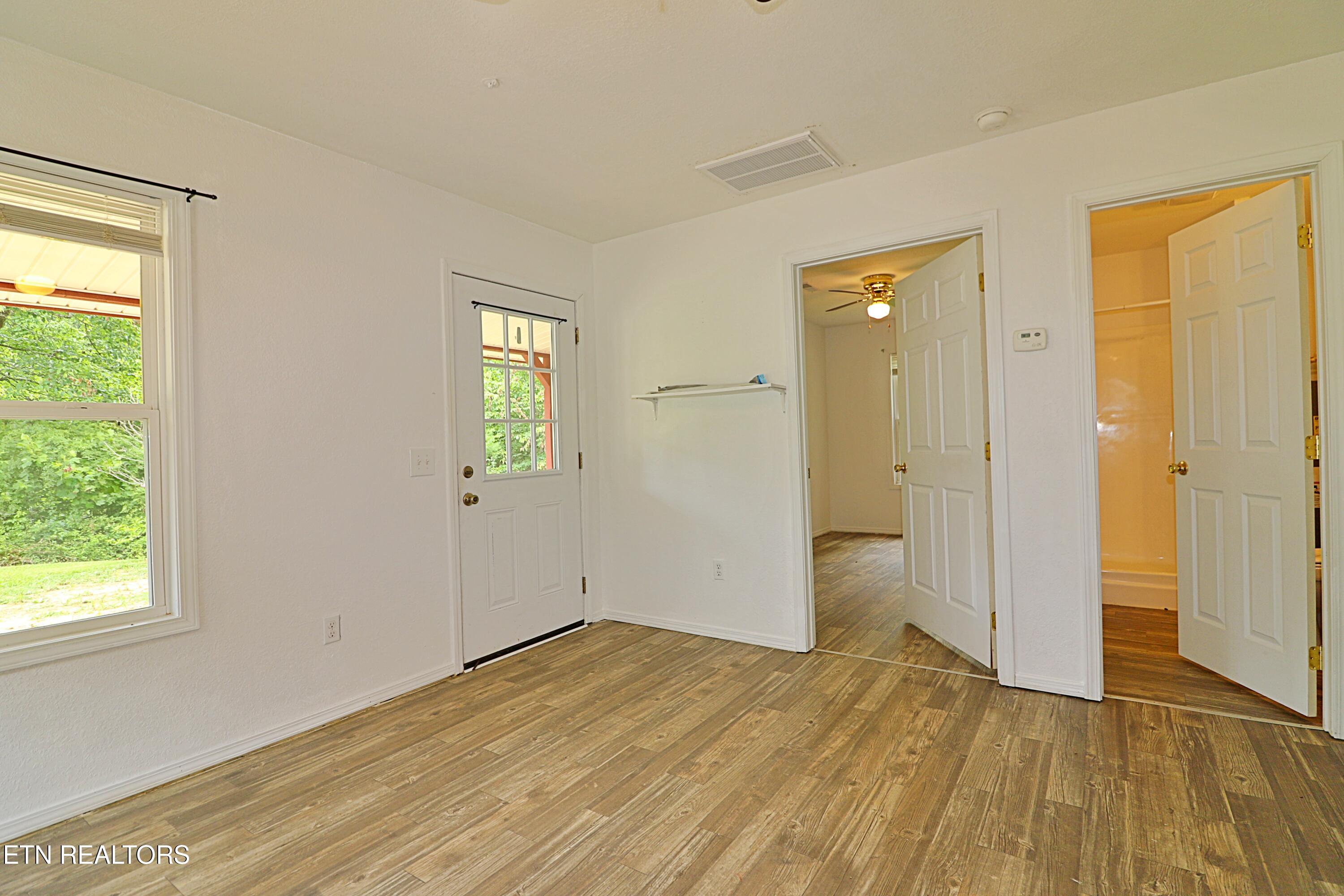 815 Abbott Road Winfield, TN 37892 - Photo 7 of 27 094A1322