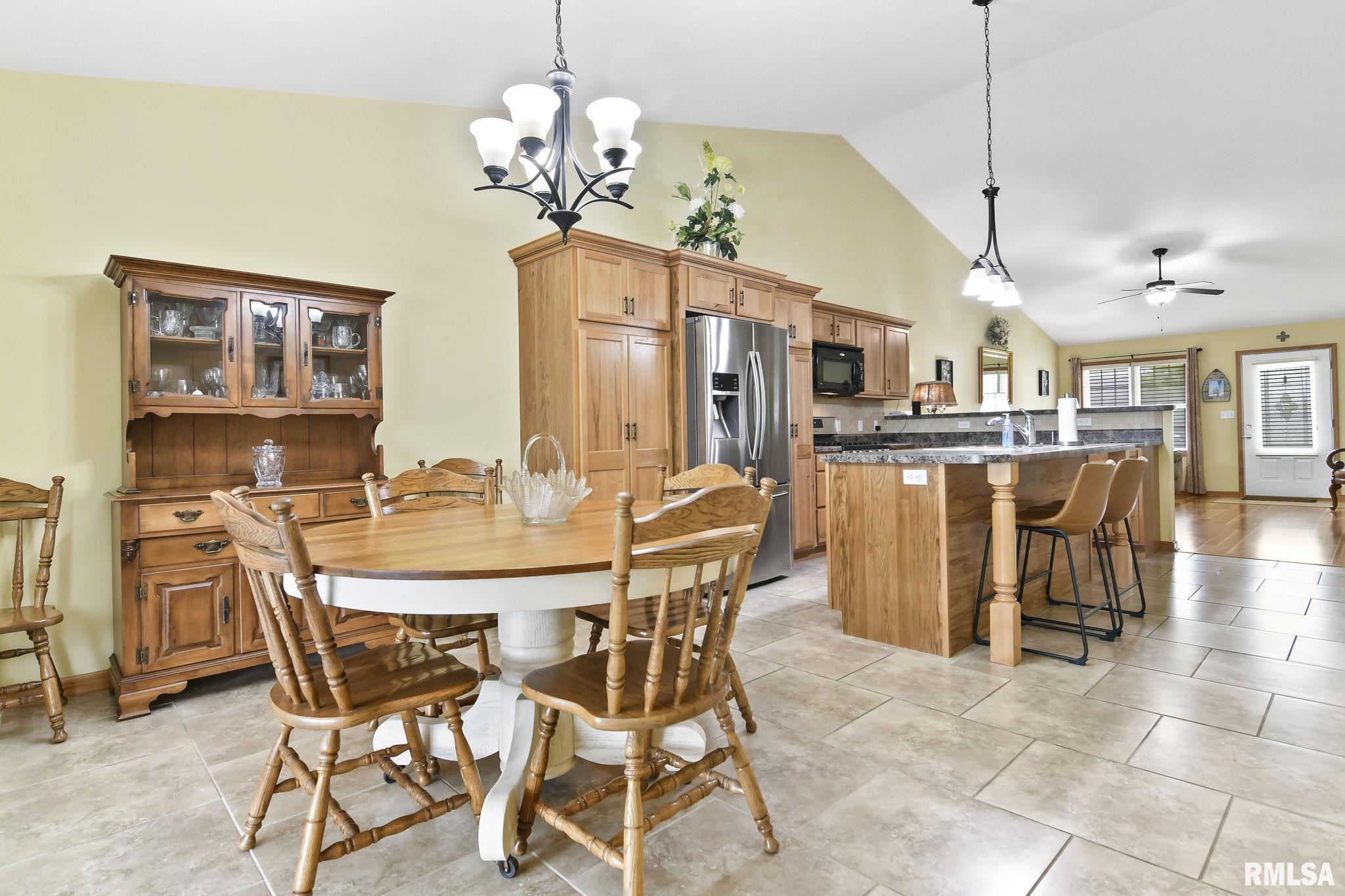 337 Butler Lane Chatham, IL 62629 - Photo 11 of 33 Gallery Image 11
