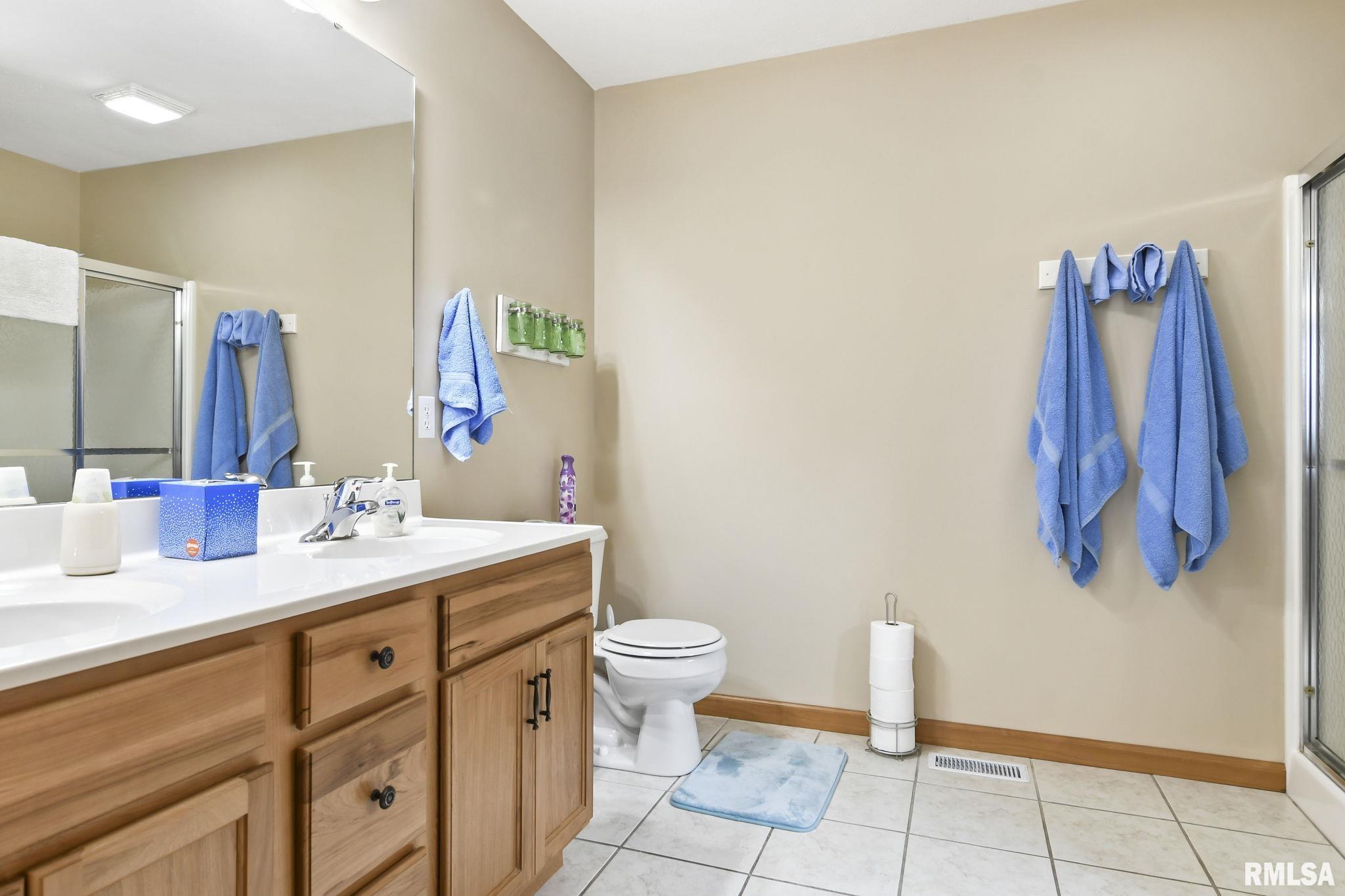 337 Butler Lane Chatham, IL 62629 - Photo 17 of 33 Gallery Image 17