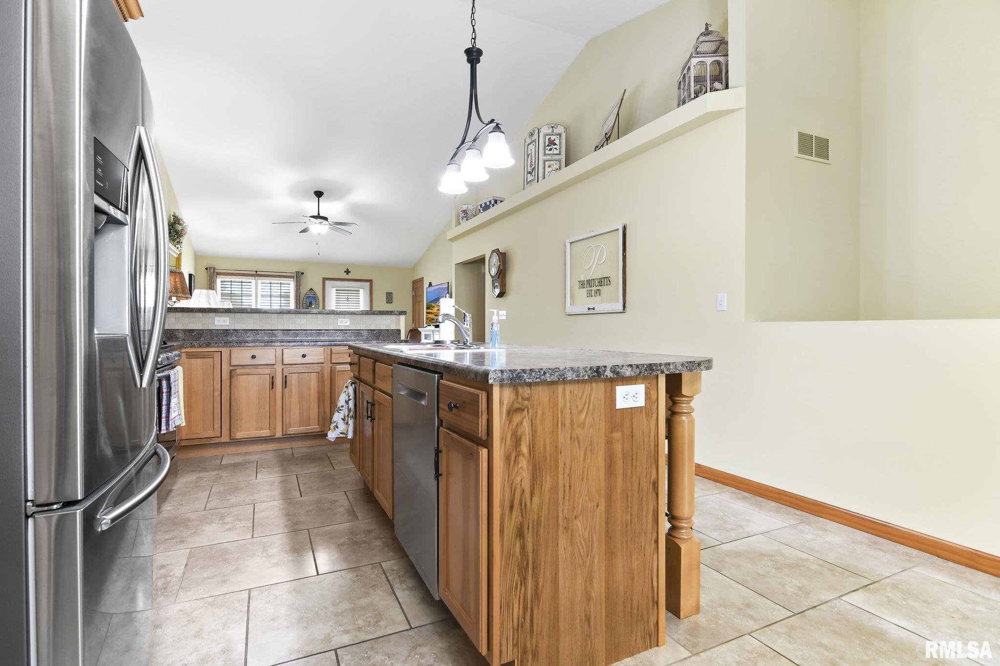 337 Butler Lane Chatham, IL 62629 - Photo 9 of 33 Gallery Image 9