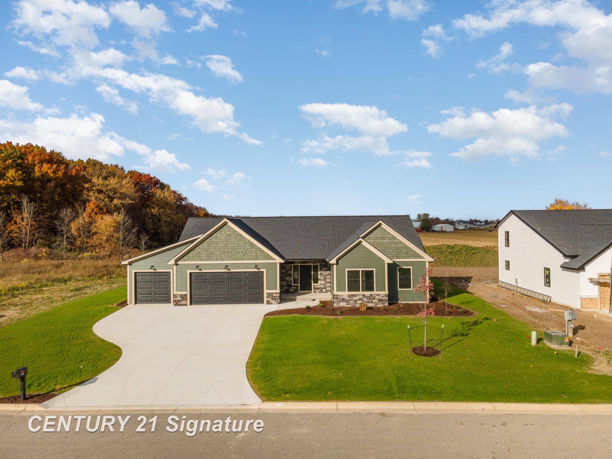 2259 Holly Ridge Lane Standish, MI 48658 - Photo 6 of 43 Gallery Image 6
