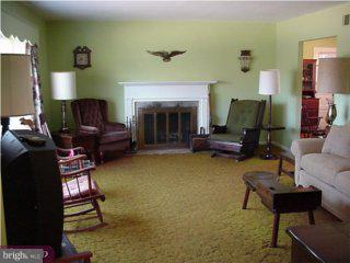 216 Madison Road Huntingdon Valley, PA 19006 - Photo 3 of 5