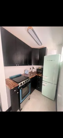 $1,200 | 3225 Northwest 17th Street, Miami, FL 33125