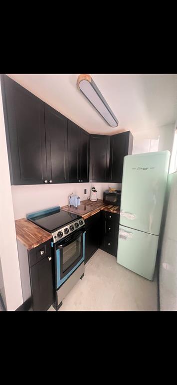 3225 Northwest 17th Street Miami, FL 33125 - Photo 2 of 6