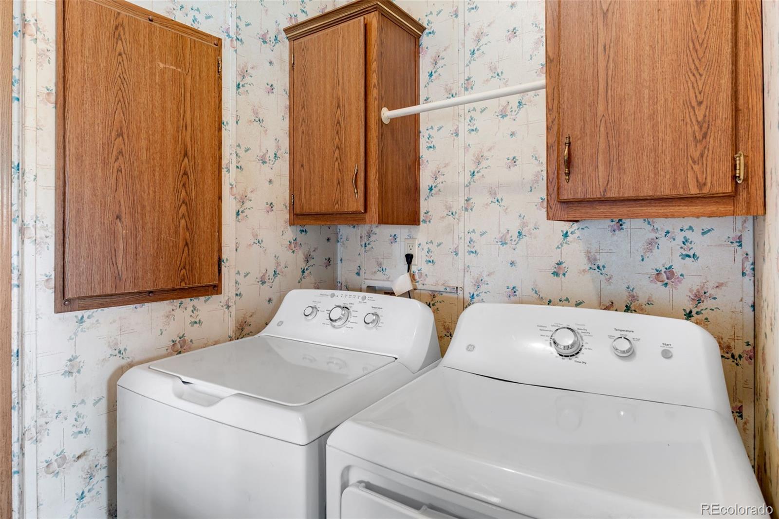 6310 West Co Road 4 Berthoud, CO 80513 - Photo 27 of 49 a utility room with dryer and washer