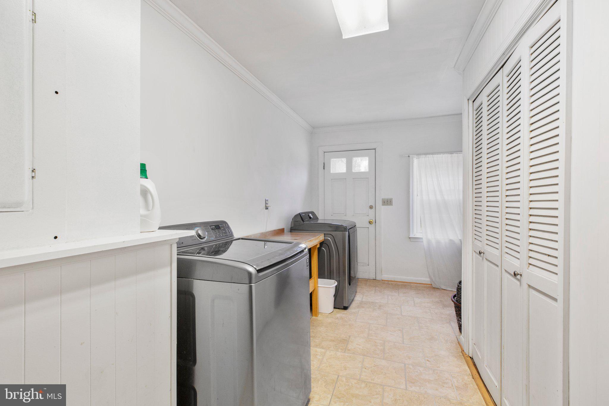 18620 Ridge Road Colonial Beach, VA 22443 - Photo 29 of 39 Laundry and Utility Room