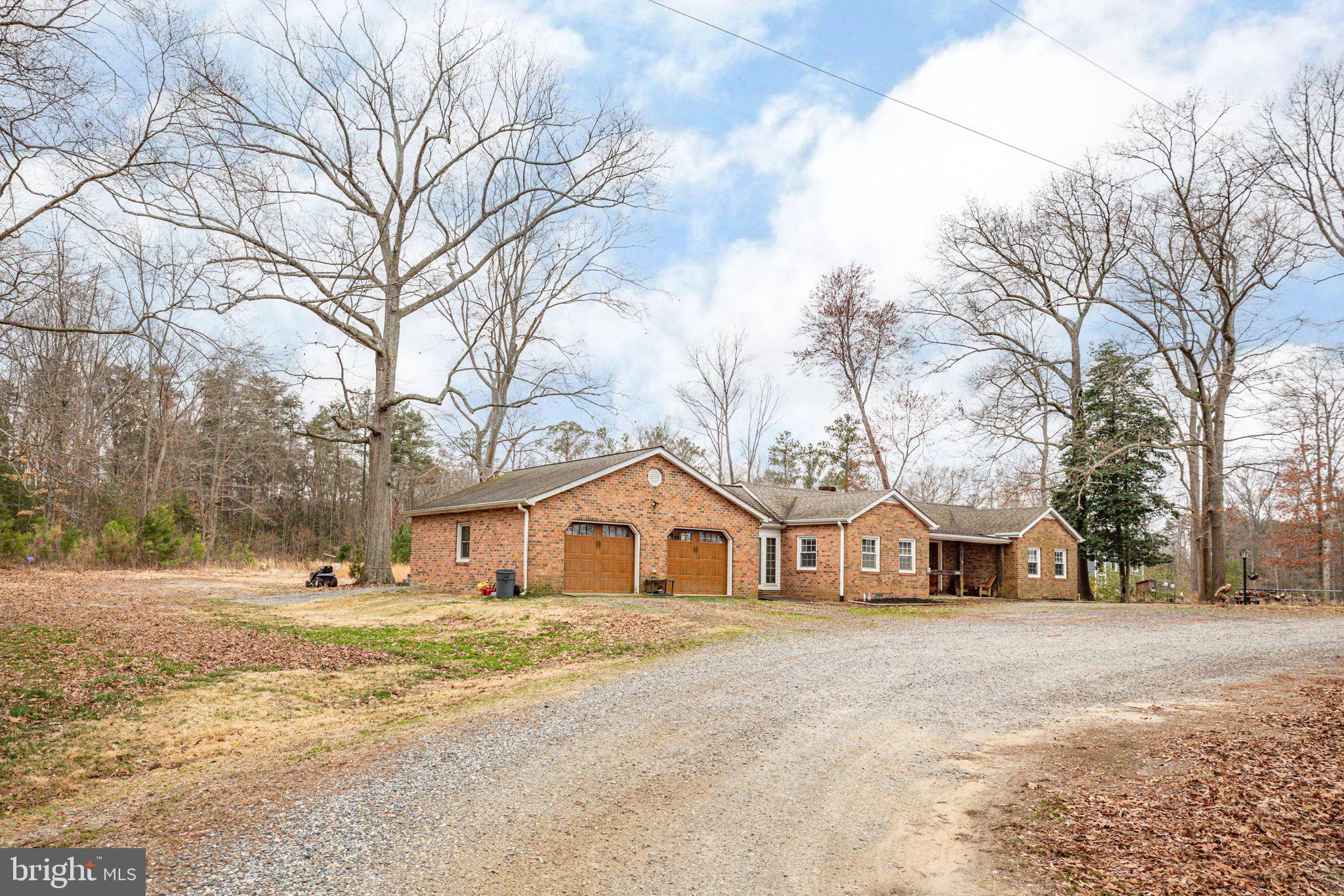 18620 Ridge Road Colonial Beach, VA 22443 - Photo 30 of 39 Driveway to Home