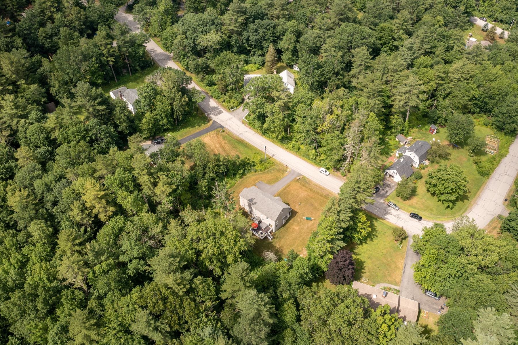 14 Pinewood Drive Stratham, NH 03885 - Photo 22 of 33 Gallery Image 22