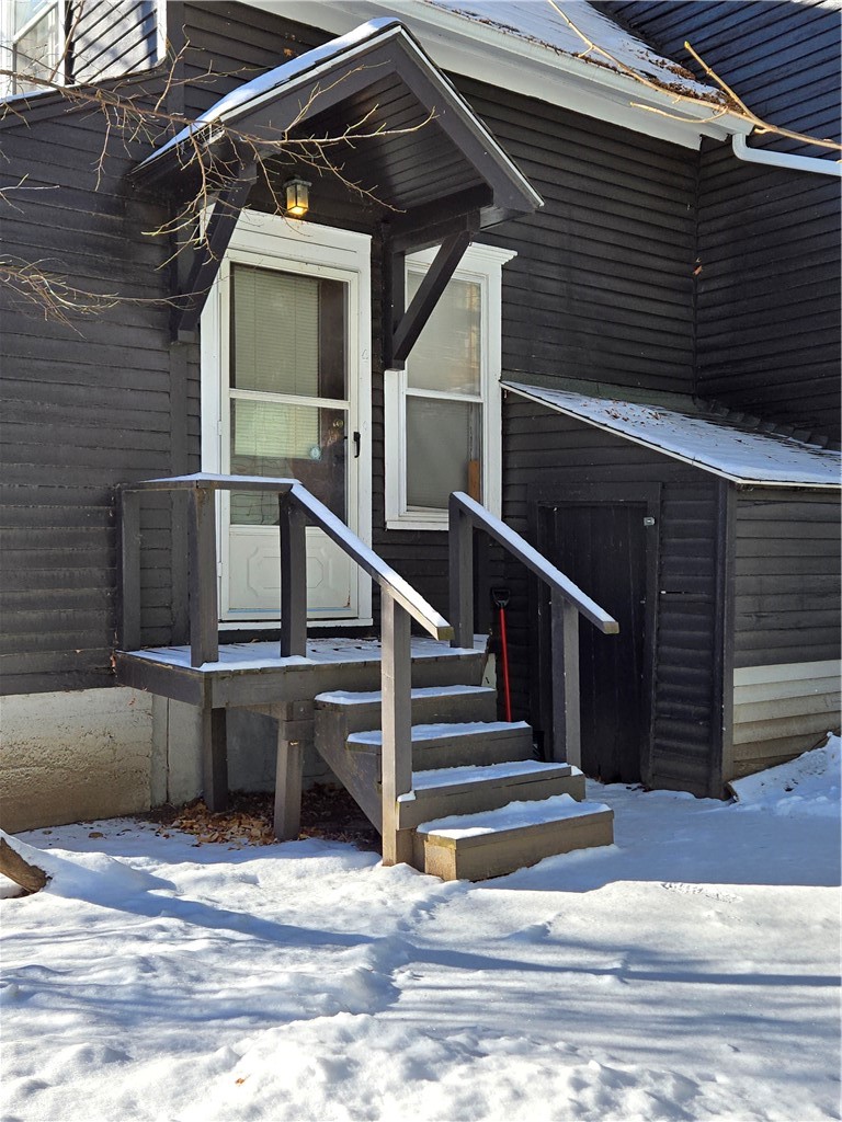 8 Rowley Street Rochester, NY 14607 - Photo 16 of 37