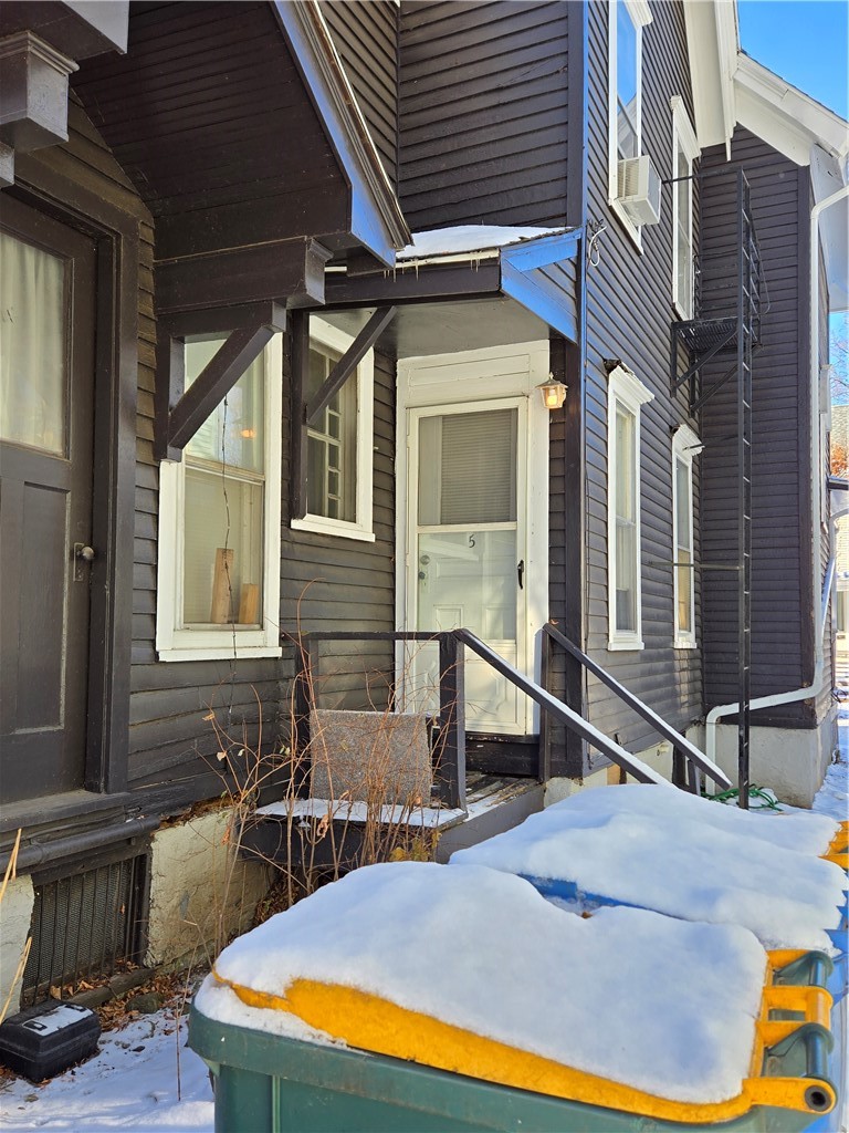 8 Rowley Street Rochester, NY 14607 - Photo 17 of 37