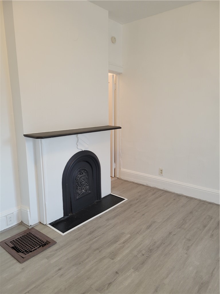 8 Rowley Street Rochester, NY 14607 - Photo 33 of 37