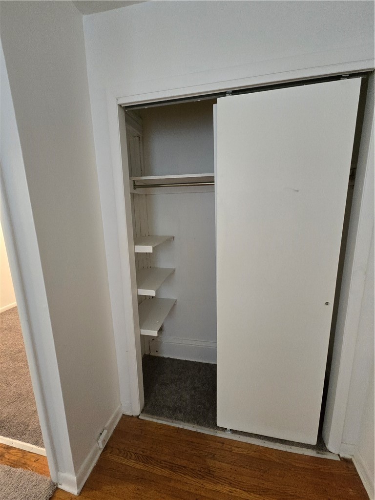 8 Rowley Street Rochester, NY 14607 - Photo 7 of 37