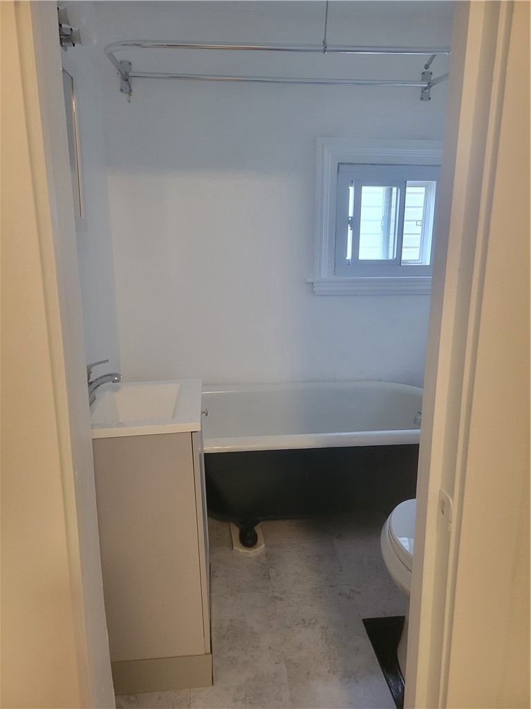 8 Rowley Street Rochester, NY 14607 - Photo 8 of 37