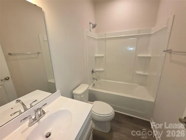 $2,075 | 3309 Timber Ml Drive, Matthews, NC 28104