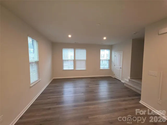 $2,075 | 3309 Timber Ml Drive, Matthews, NC 28104