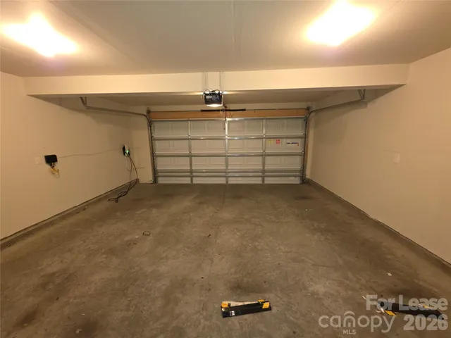 $2,075 | 3309 Timber Ml Drive, Matthews, NC 28104