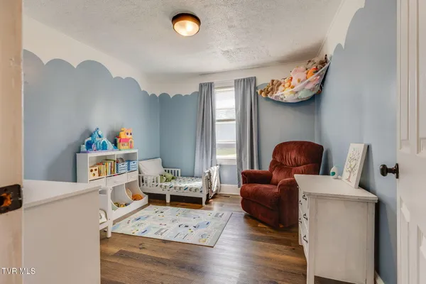 $284,900 | 2046 Carolina Avenue, Bristol, TN 37620