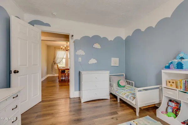 $284,900 | 2046 Carolina Avenue, Bristol, TN 37620