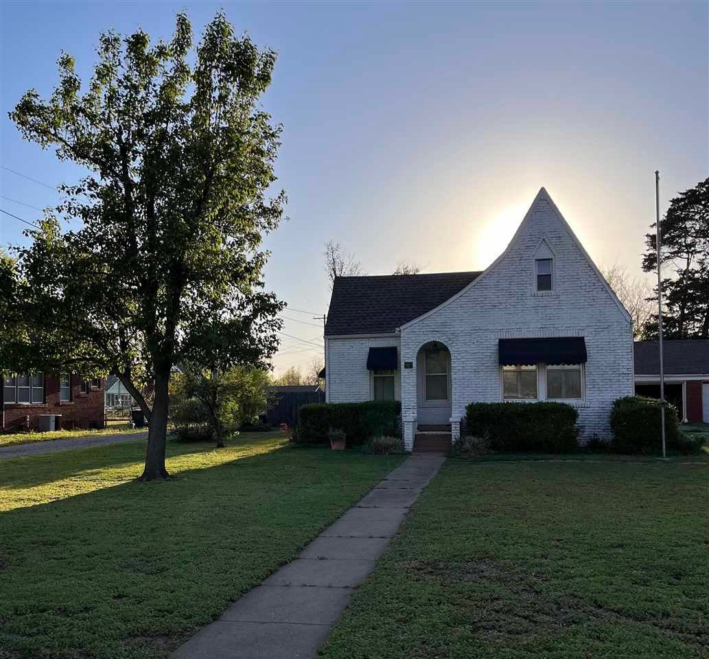 907 North 8th Street Perry, OK 73077 - Photo 1 of 11 Gallery Image 1