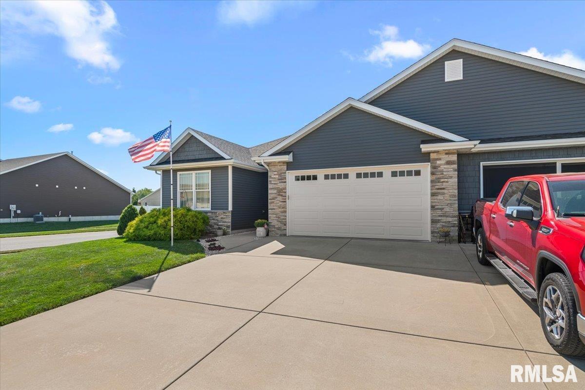 4820 Chestnut Drive Springfield, IL 62711 - Photo 2 of 42 Gallery Image 2