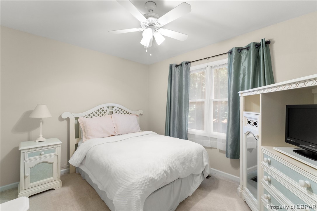 20 Comanchee Lane Kilmarnock, VA 22482 - Photo 25 of 36